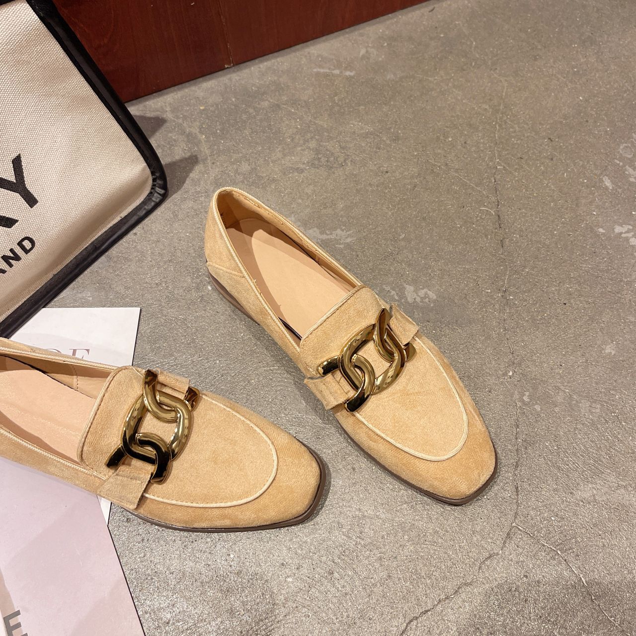 Chunky Heel French Retro British Style Women's Flat Shoes foto 3