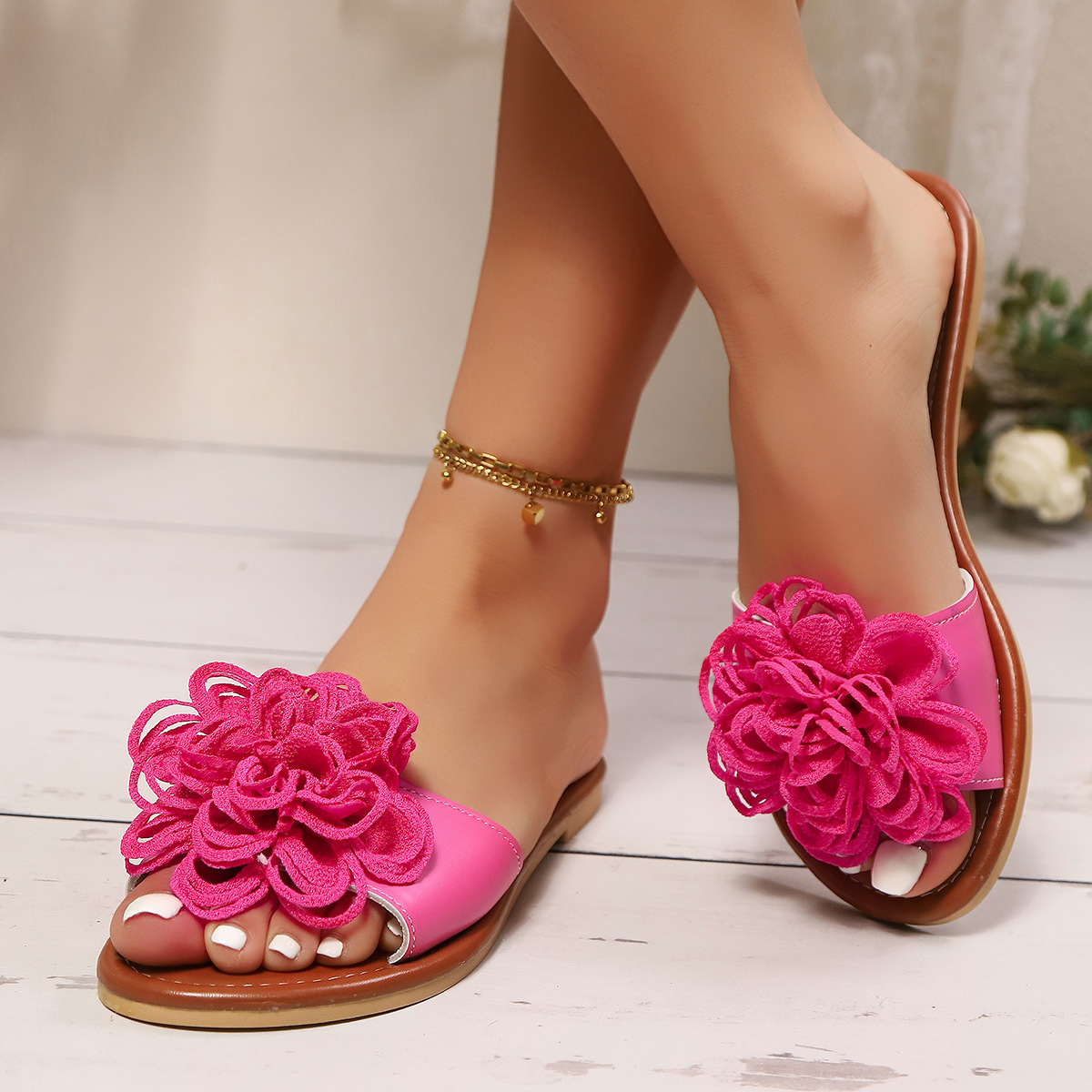 Fashionable And Versatile Floral Flat Slippers foto 4