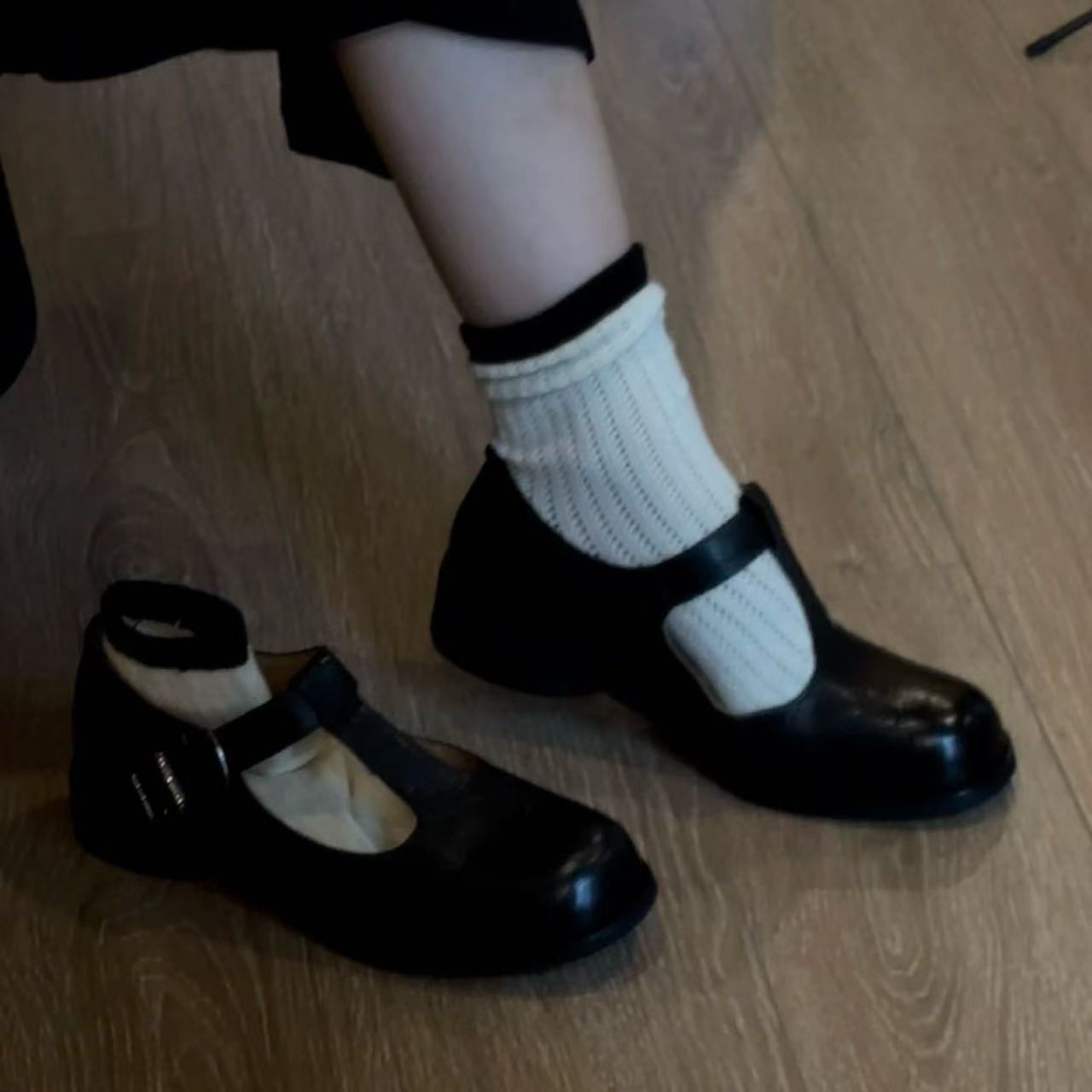 Round-toe Mid-heel T-strap Chunky-heeled Mary Jane Leather Shoes foto 2