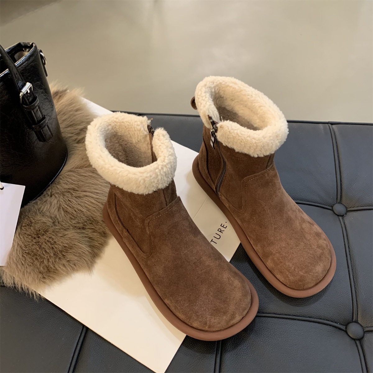 Womens Fashionable Retro Flat-Footed Furry Ankle Boots foto 2