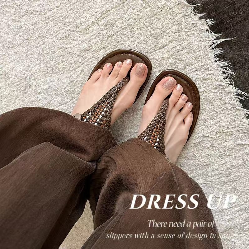 Women's Handwoven Cowhide Thong Sandals, Full-Grain Leather Ankle Buckle Flat Shoes foto 3
