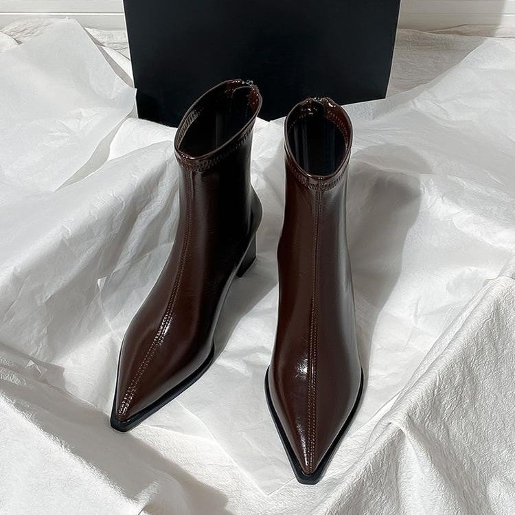 Women's Retro Soft Leather Ankle Boots With Back Zip foto 2