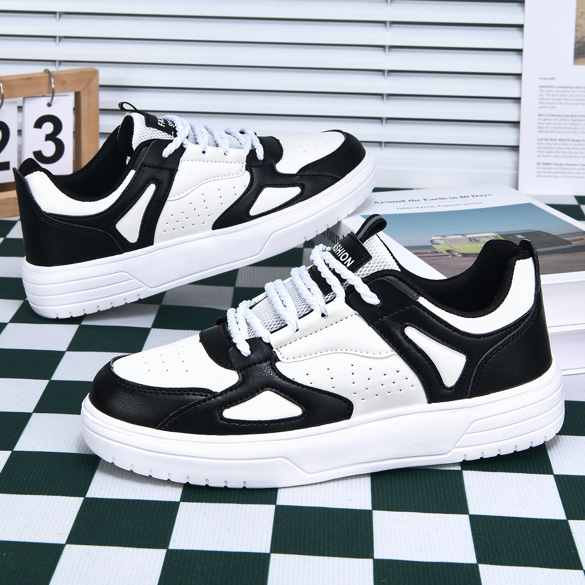 Classic Low-top White Couple Casual Students' Skateboard Shoes foto 3