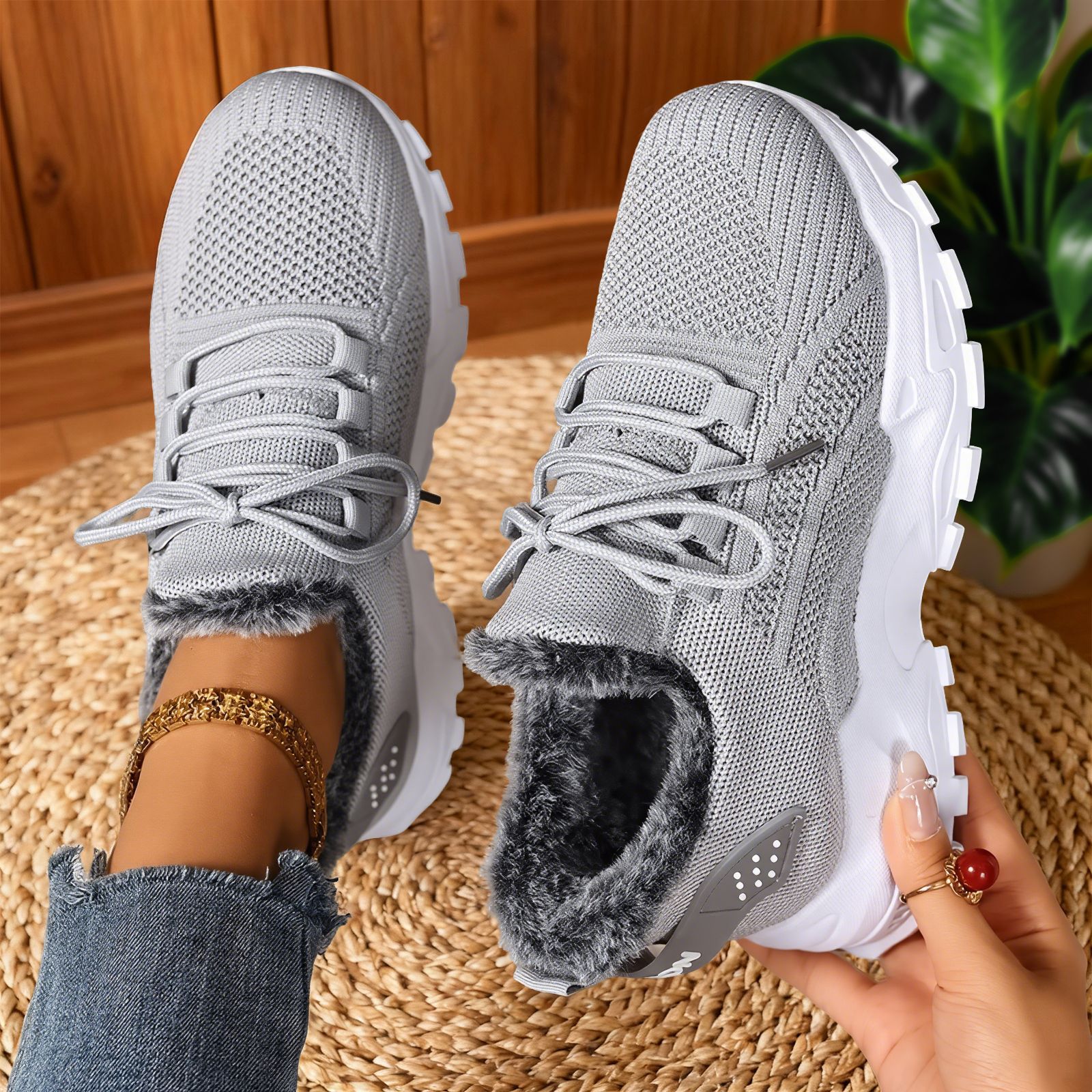 Increased Shallow Mouth Lace-up Lightweight Sneakers foto 5
