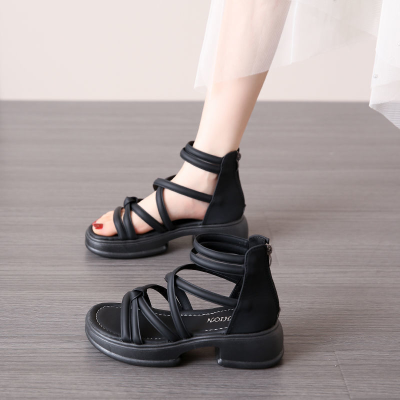 Women's Versatile Black Hollow-out Trendy Boots foto 4