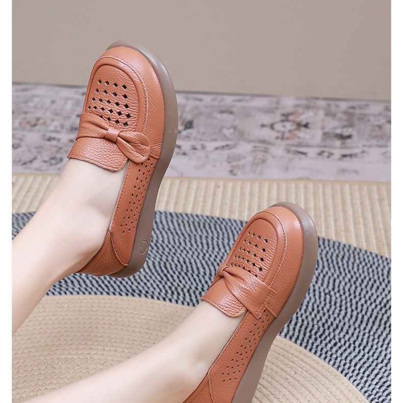 Flat Comfortable NonSlip Leather Shoes For Middle Aged And Elderly Individuals foto 2