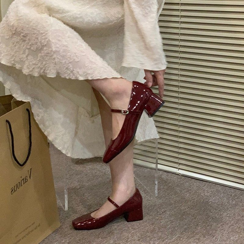 Retro Hong Kong Style Wine Red Chunky Heeled Pumps foto 3