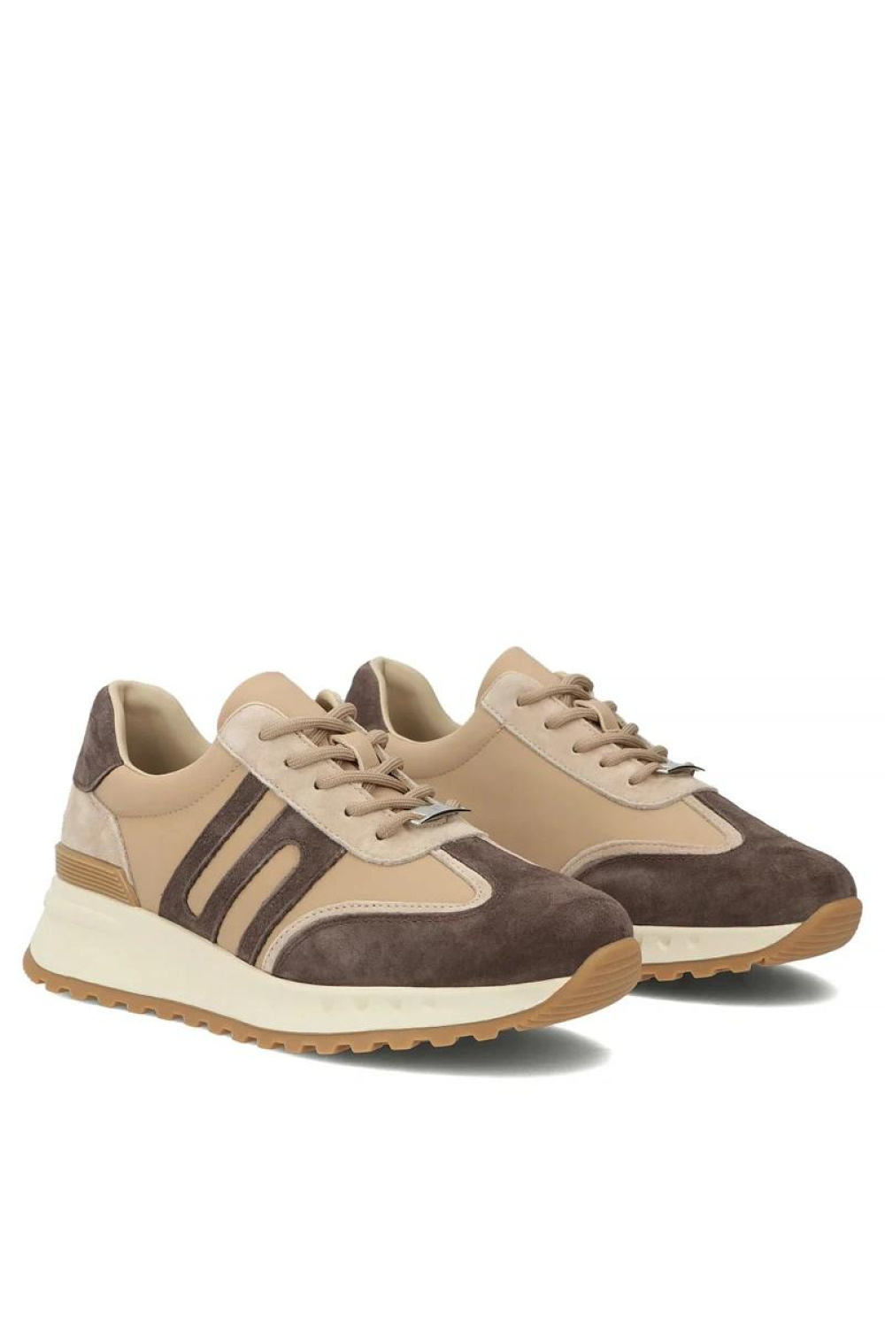 Sportschoenen op een platform Solea foto 3