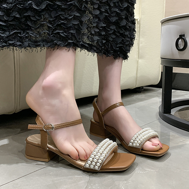 Women's Mid Heel Square Toe Ankle Strap Outerwear Sandals foto 4