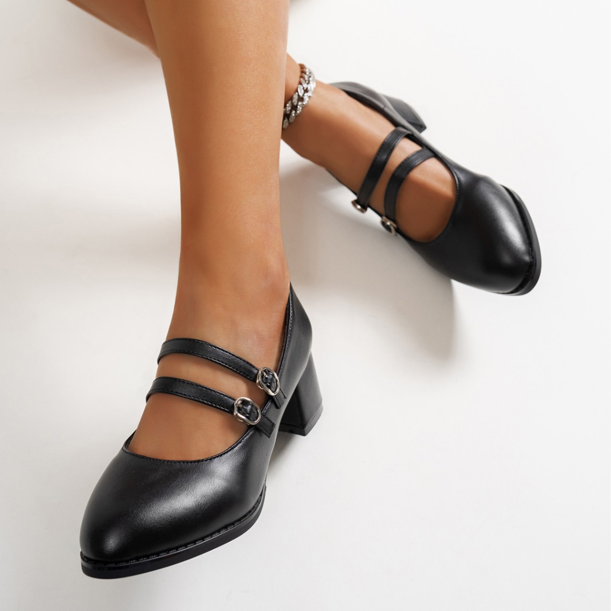 Plus Size Retro Pointed Low-cut Chunky Heel Shoes foto 4