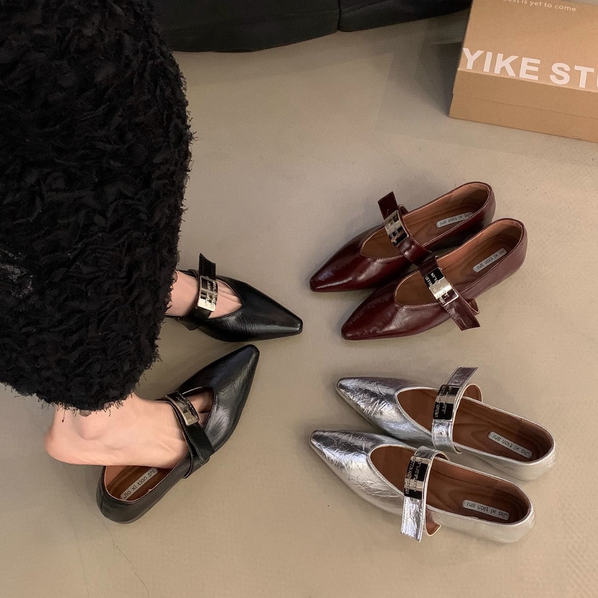 Summer One Word With Evening Wind Pointed Toe Silver Mary Jane Shoes foto 4