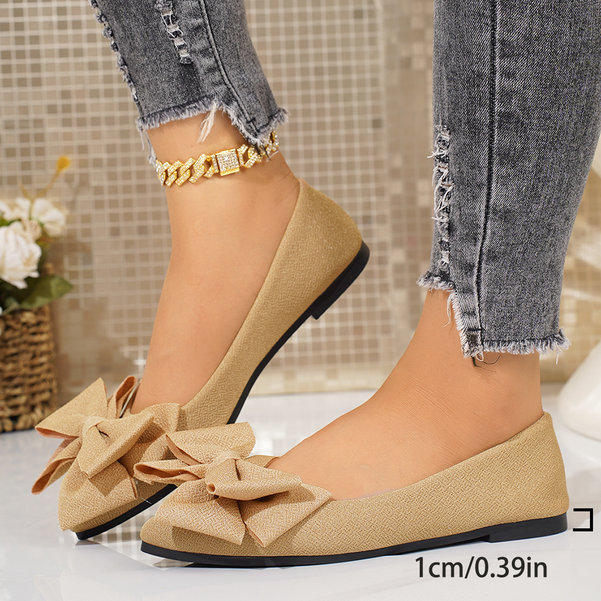 Plus-size Bow-tie Pointed-toe Slip-on Shoes foto 2
