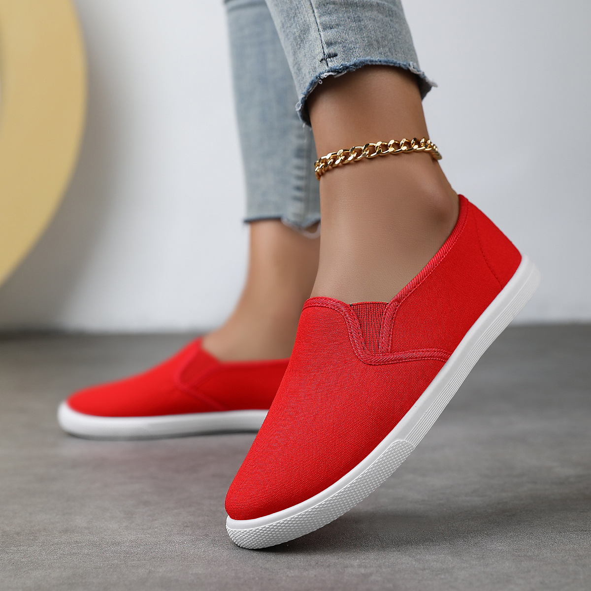Fashionable Flat Canvas Shoes For Women foto 2