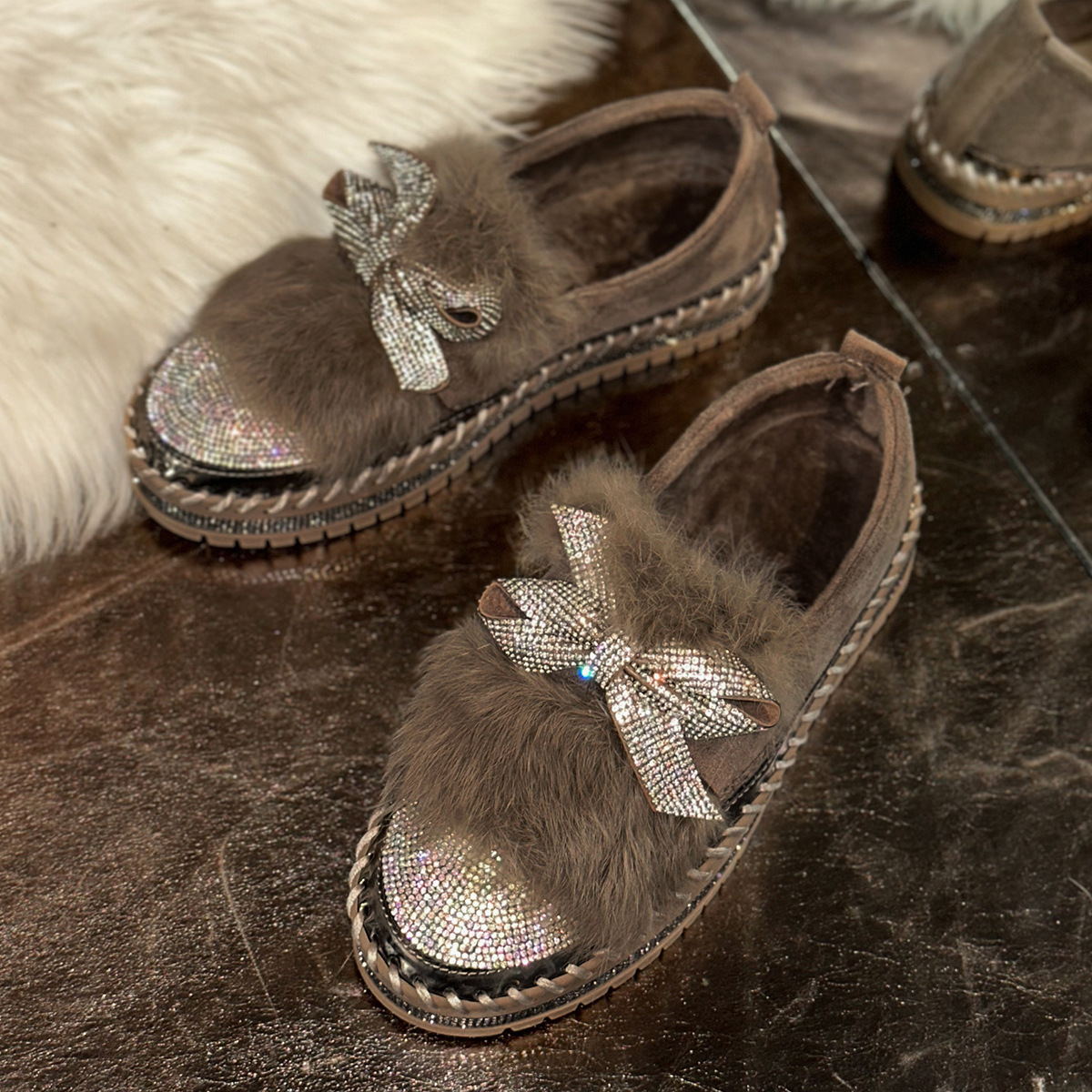 Fashion Bow Rhinestone Plus Size Women's Casual Shoes