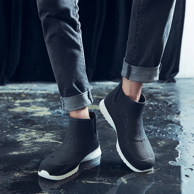 Men's Fashionable Waterproof Non-slip Outdoor Soft Rubber Sole Rain Boots foto 5
