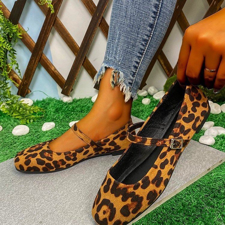 Plus Size Leopard Print Buckle Shoes Female Suede All-matching foto 3