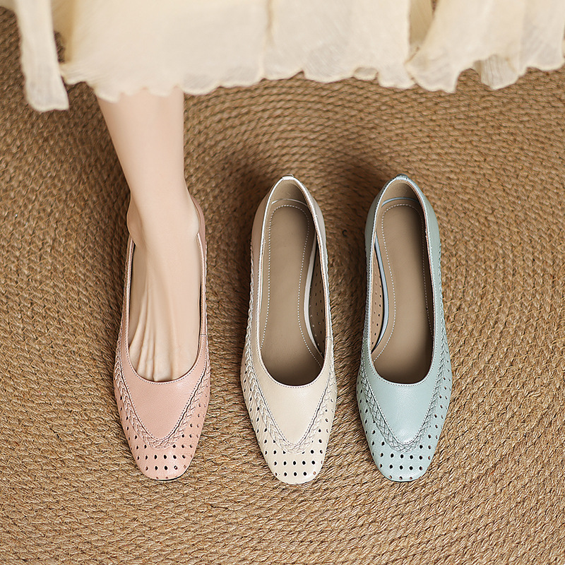 Women's Shallow Mouth Hollow-out Round Toe Mid Heel Plus Size Sandals foto 5