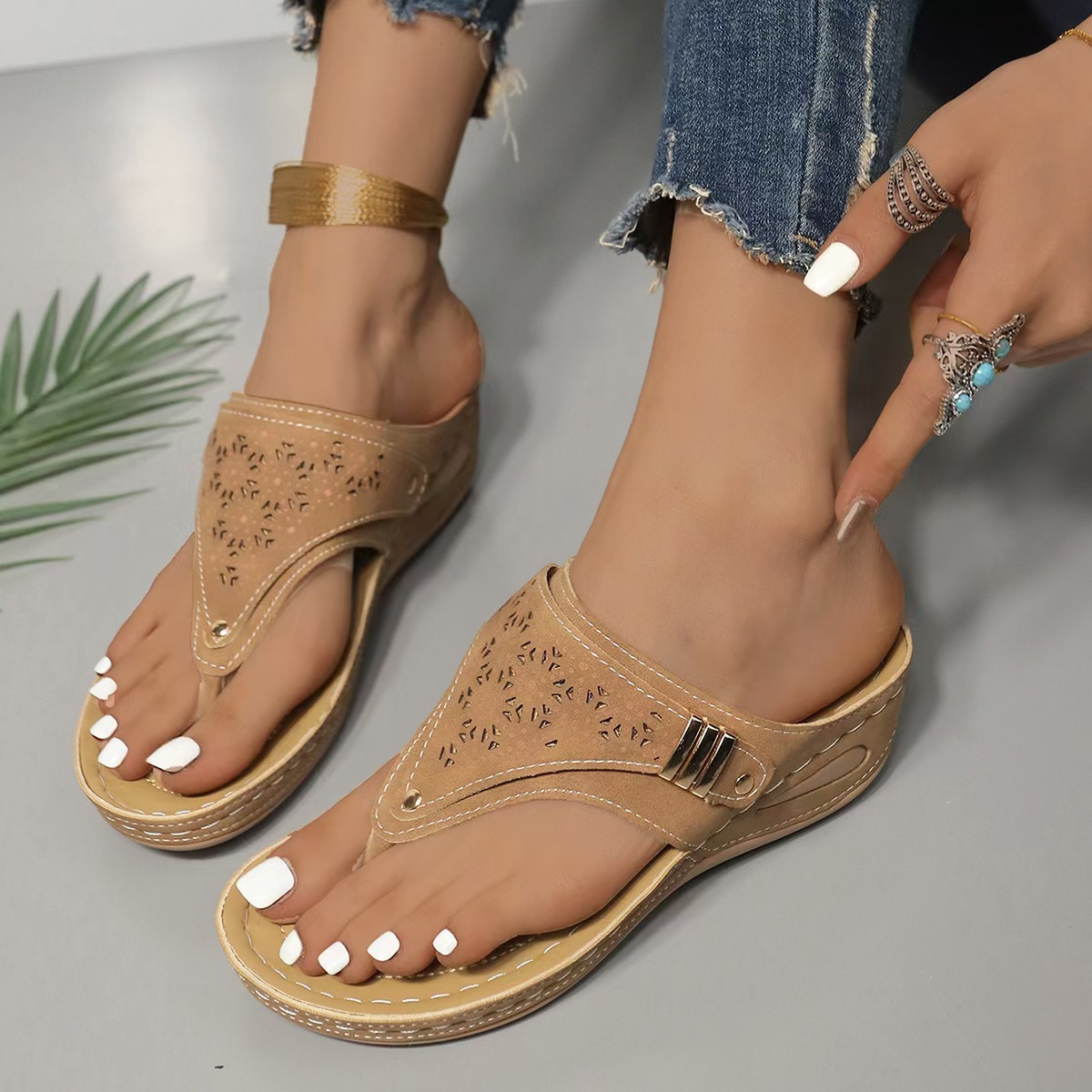 Fashion Hollowed-out Women's Flip-flops foto 3