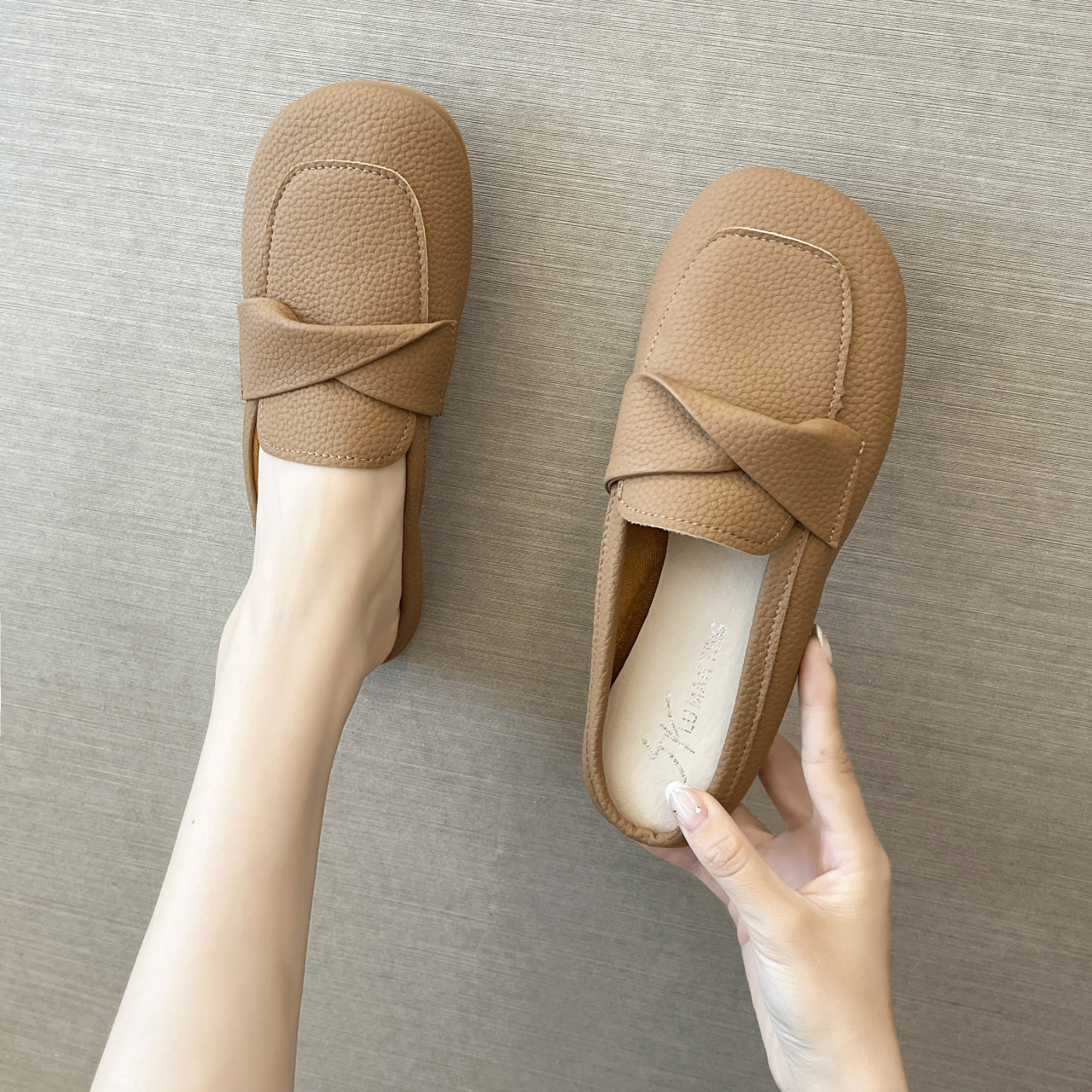 Closed Toe Loafers Half Slippers Women Soft Bottom Heel Grandma Shoes Sandals Women foto 2
