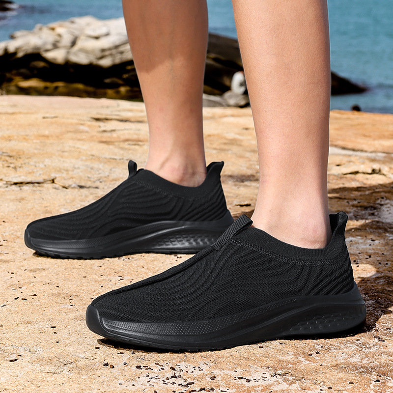 Casual And Lightweight Soft Sole Shoes Couple Slip-on Lofter foto 2