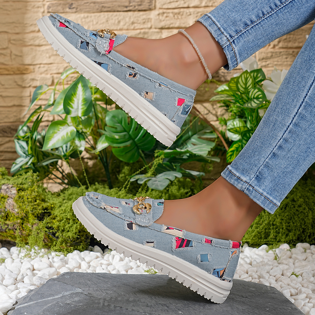 Womens Lightweight Casual Canvas Loafers With Lace-up Design And Color-block Detailing foto 3