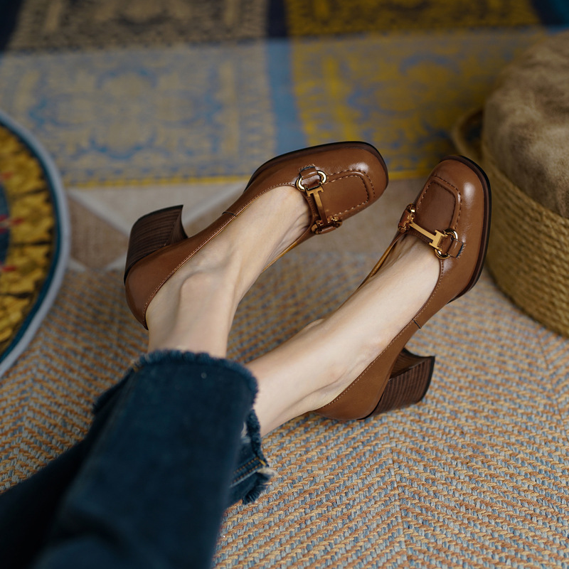 Womens Retro Square-Toe French-Style Chunky-Heel Pumps foto 5