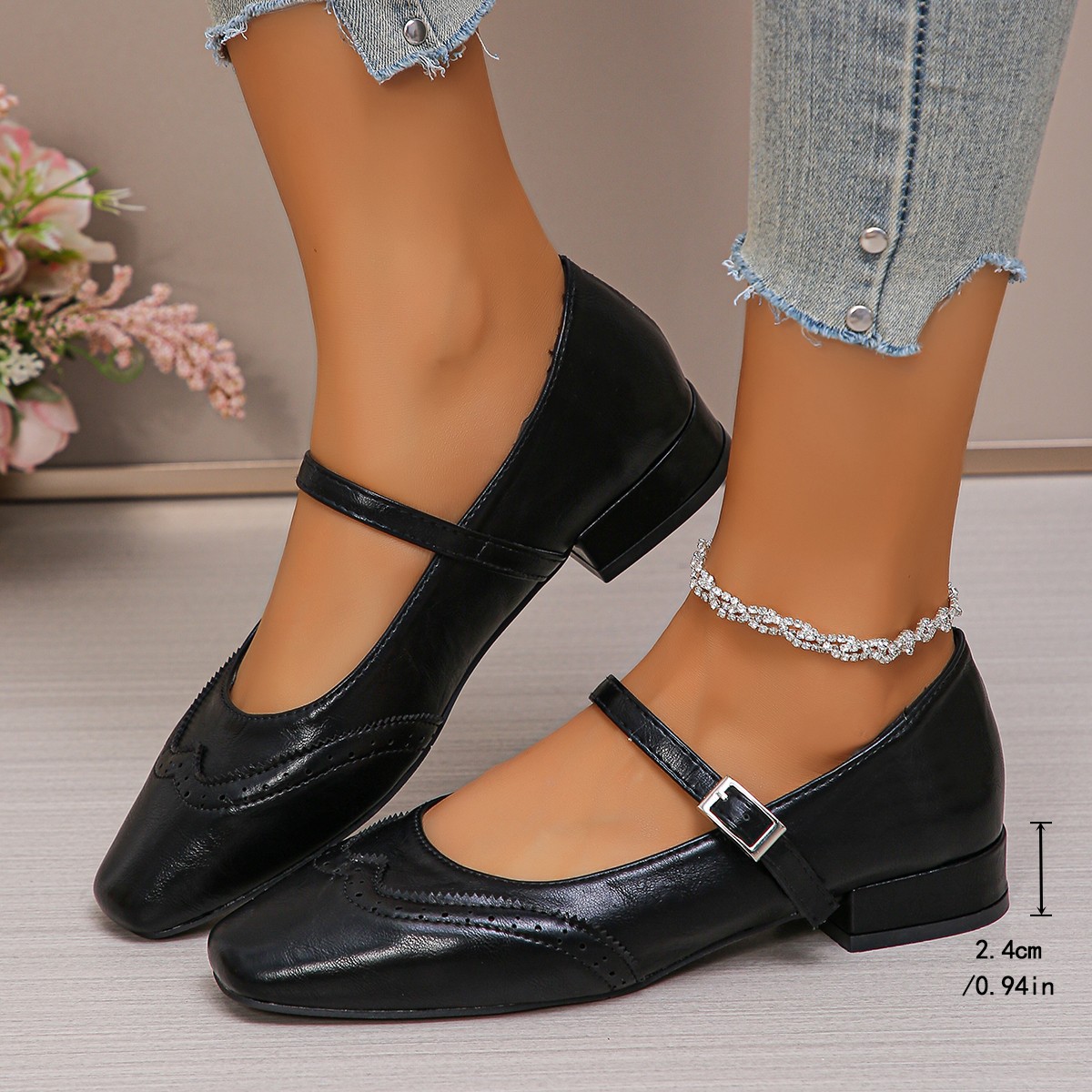 New Style Women's Casual Peep-toe Pumps With A Single Strap Buckle foto 5