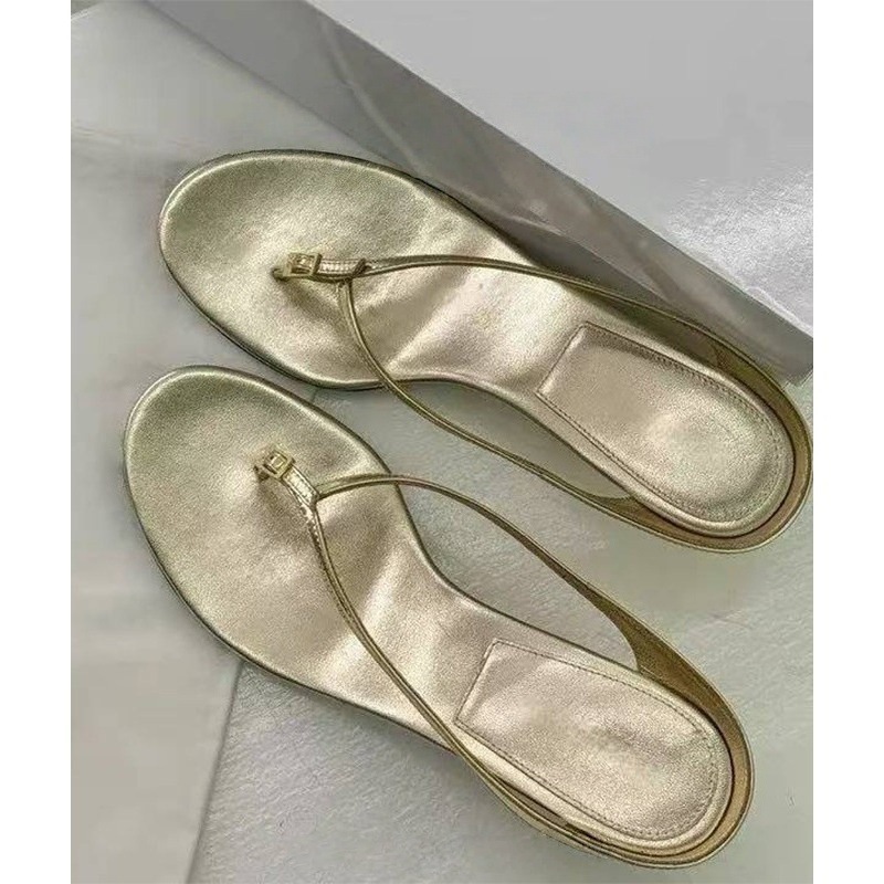 Women's Wedge Flip Flops - Vintage Red Thong Sandals with Thin Straps - Outdoor Casual Summer Footwear foto 5