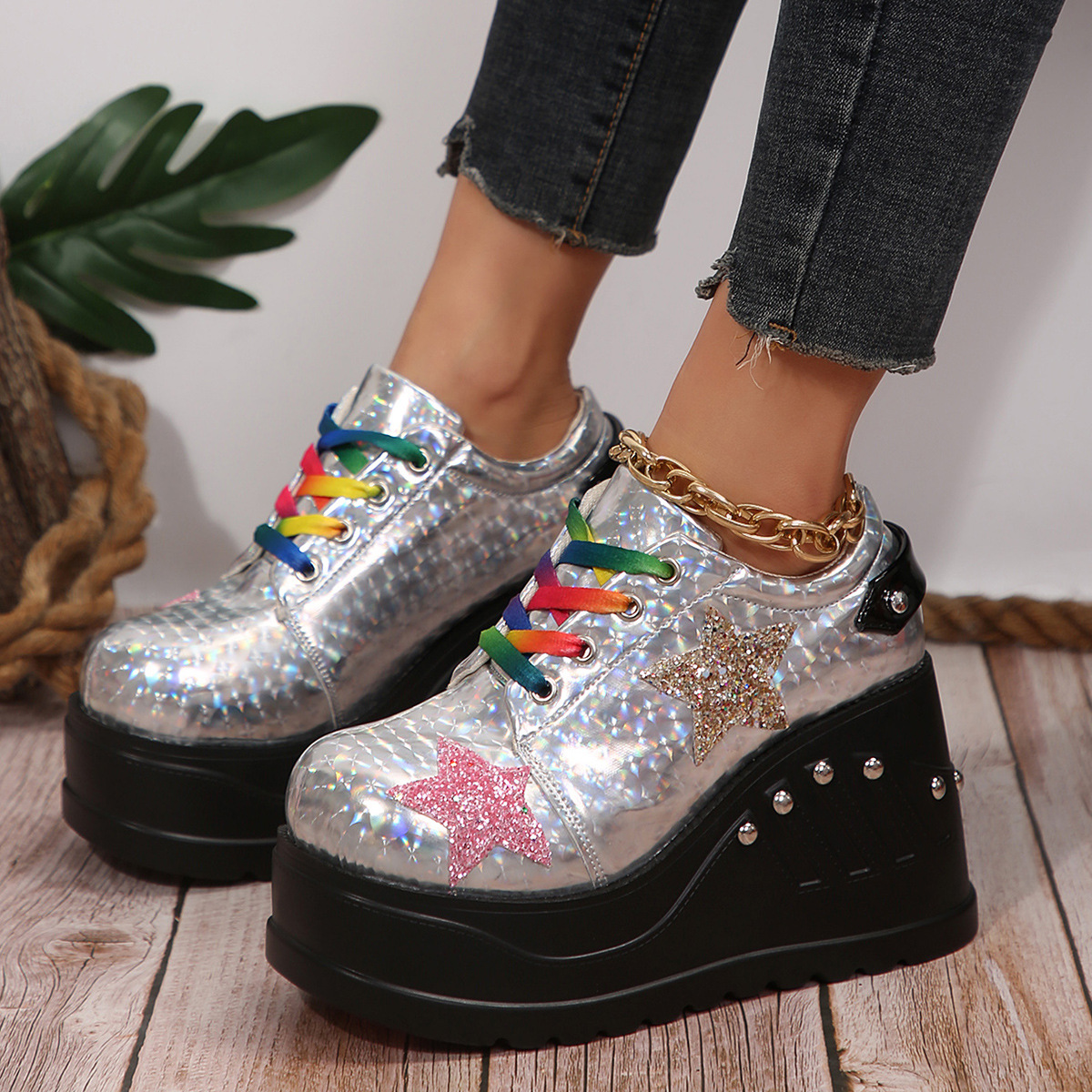 Punk Shiny Leather Rivet Thick Sole Casual Platform Shoes foto 3