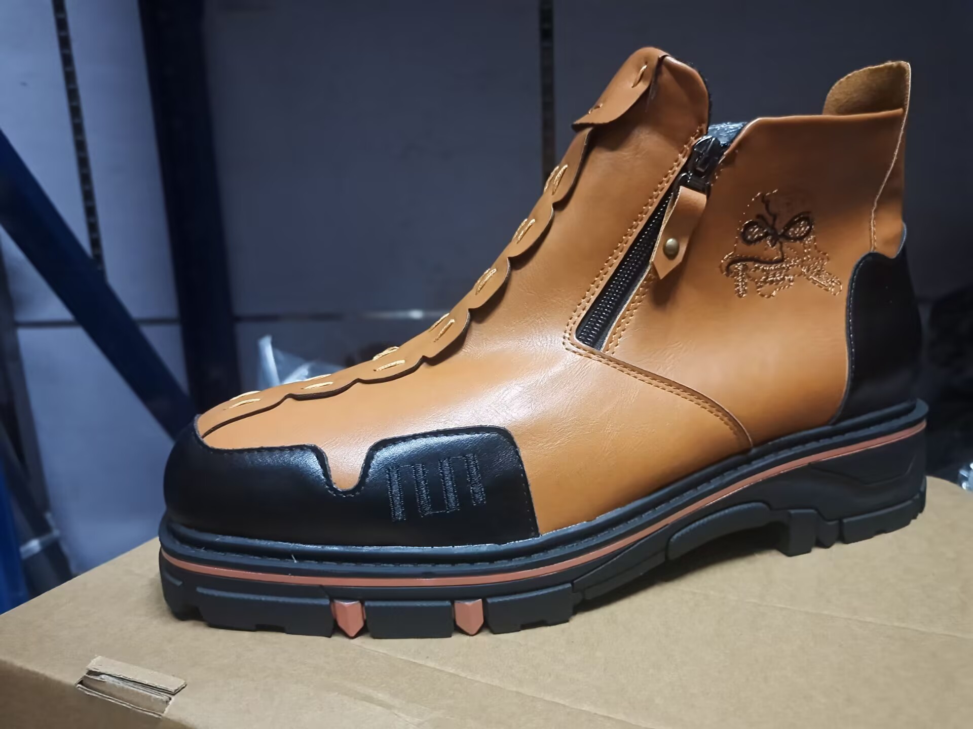 Men's Short Boots Round Toe Large Size Side Zipper Martin Boots foto 5