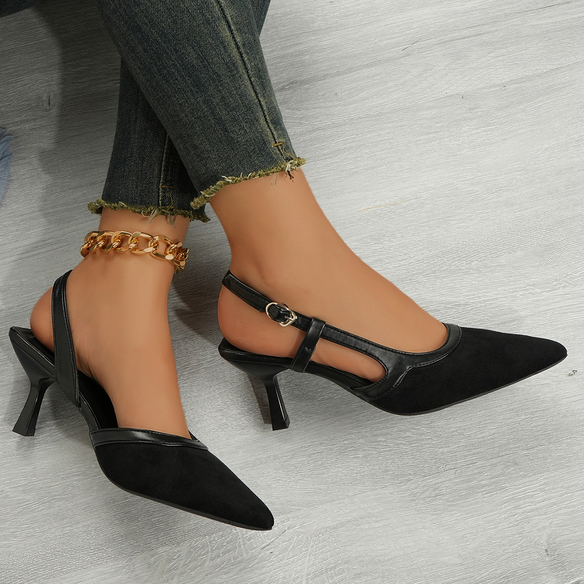 Pointed-toe Hollow-out High-heeled Sexy Versatile Sandals foto 5