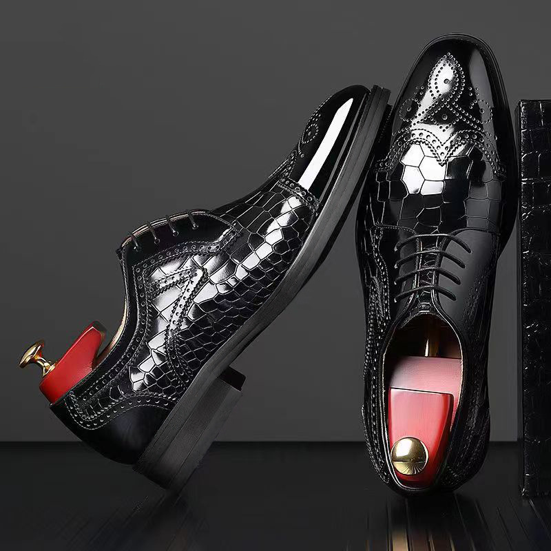 Brogue Embossed Oxford Shoes Men's Leather Shoes Three-dimensional Square Toe Japanese Style foto 4