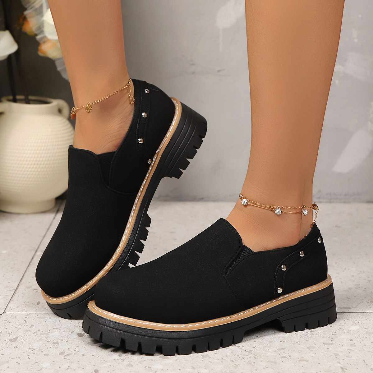 New Fallwinter Slip-on Casual Shoes With Rivets foto 5