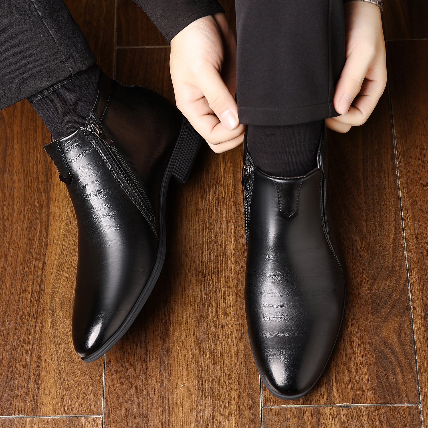 Men's Pointed White Striped Embossed Side Zipper Leather Ankle Boots foto 3