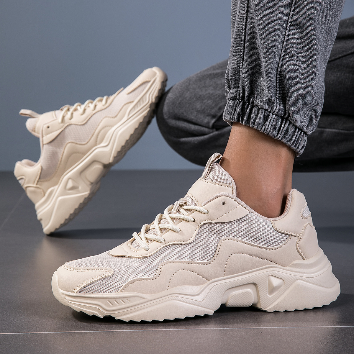 Thick-soled Shock Absorbing Lightweight Casual Sneaker foto 2