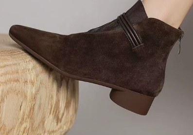 Retro Suede Pointed Toe Chunky Heel Ankle Boots foto 4