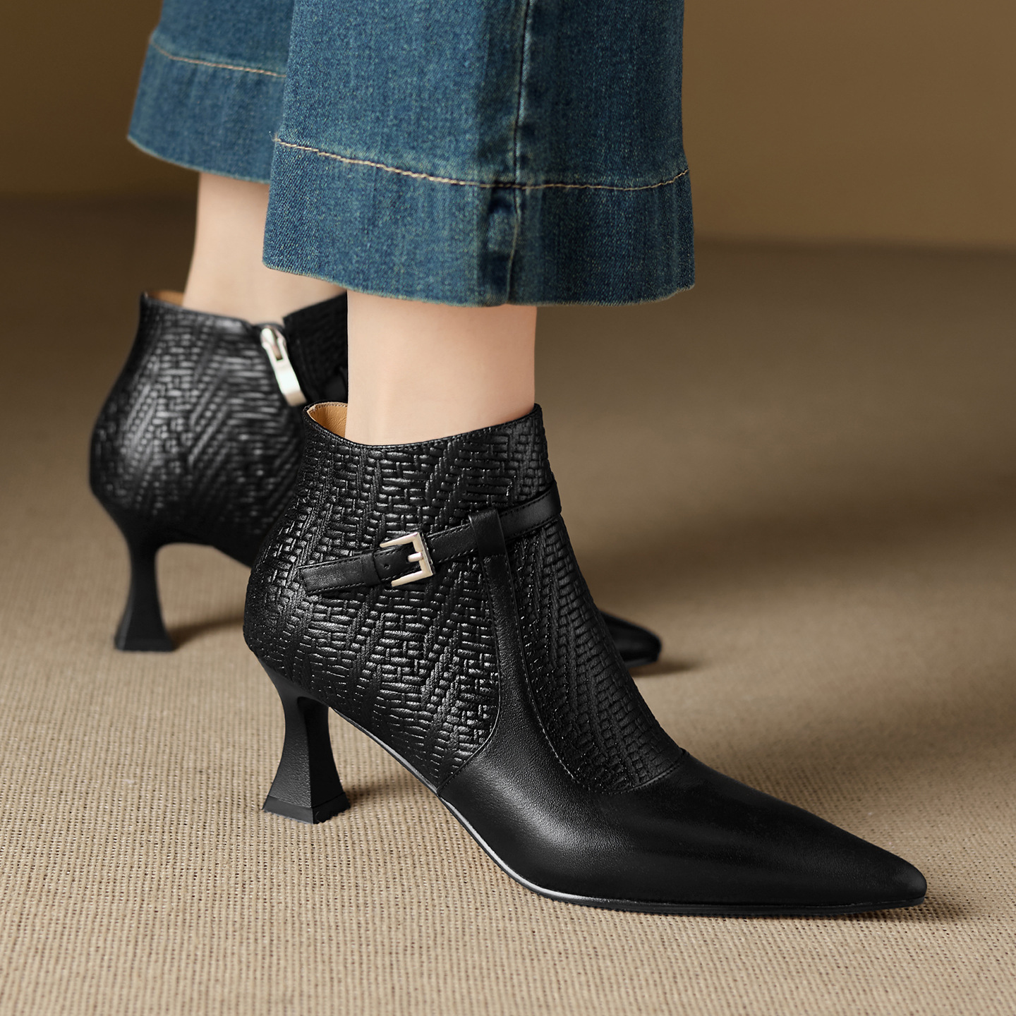 Ankle Boots For Women With A Sophisticated Elegant Look foto 2