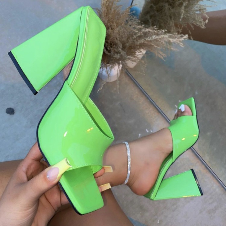 Women's Solid Color Square Toe Triangle Heel Thick High Heel Slippers foto 4