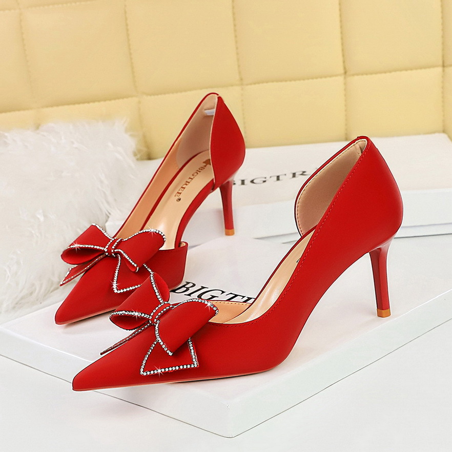 Women's Stiletto Low-cut Pointed Side Hollow Rhinestone Bow High Heels foto 5