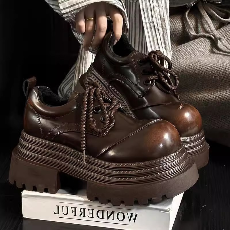 Raise The Bottom Versatile Brushed Women's Shoes foto 3