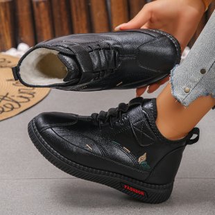 Female Non-slip Comfortable Velvet Warm Cotton Shoes foto 4