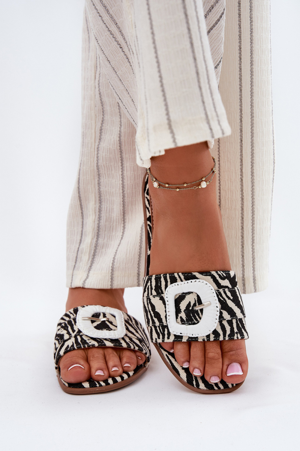 Slippers Step in style