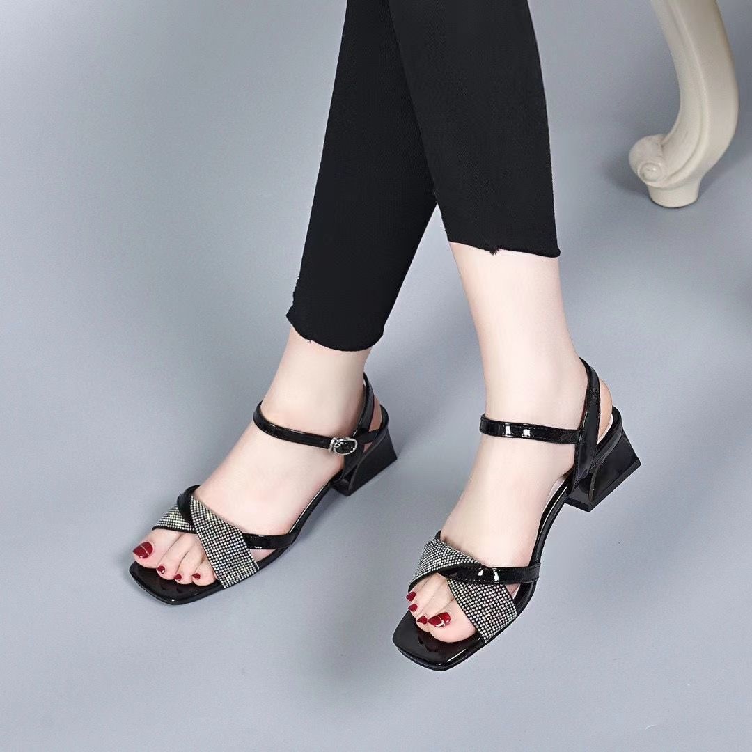 Real Soft Leather Strap Low Heel Fairy Style Sandals foto 2