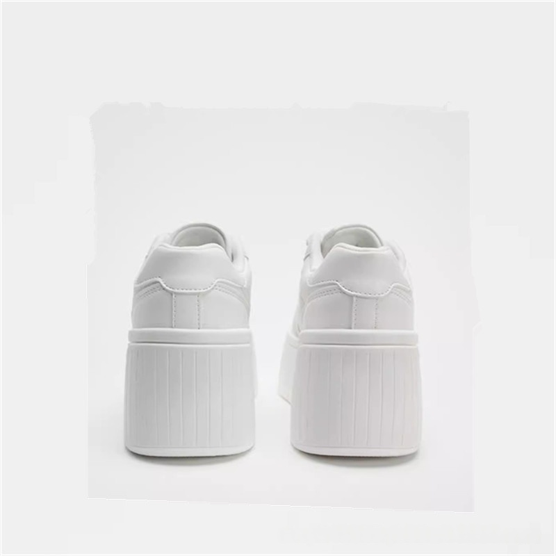 Lightweight Casual White Athletic Shoes For Height Enhancement foto 4