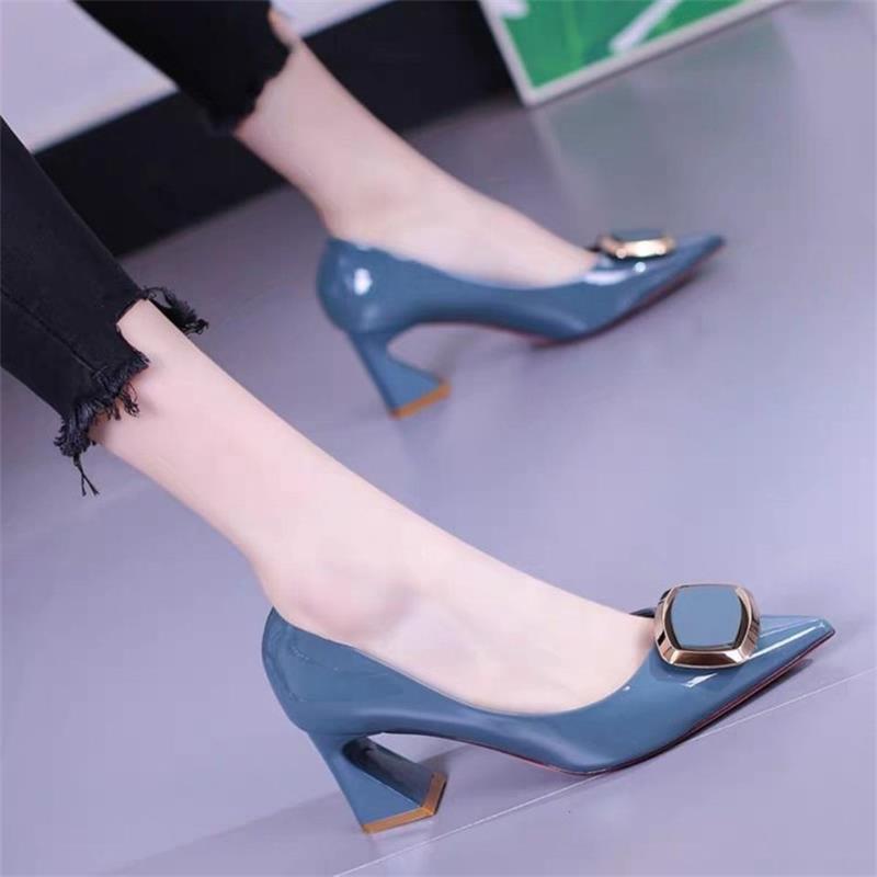 All-match Fashion Patent Leather Women's Shoes Shallow Mouth Pointed Mid Heel Women's Shoes foto 4