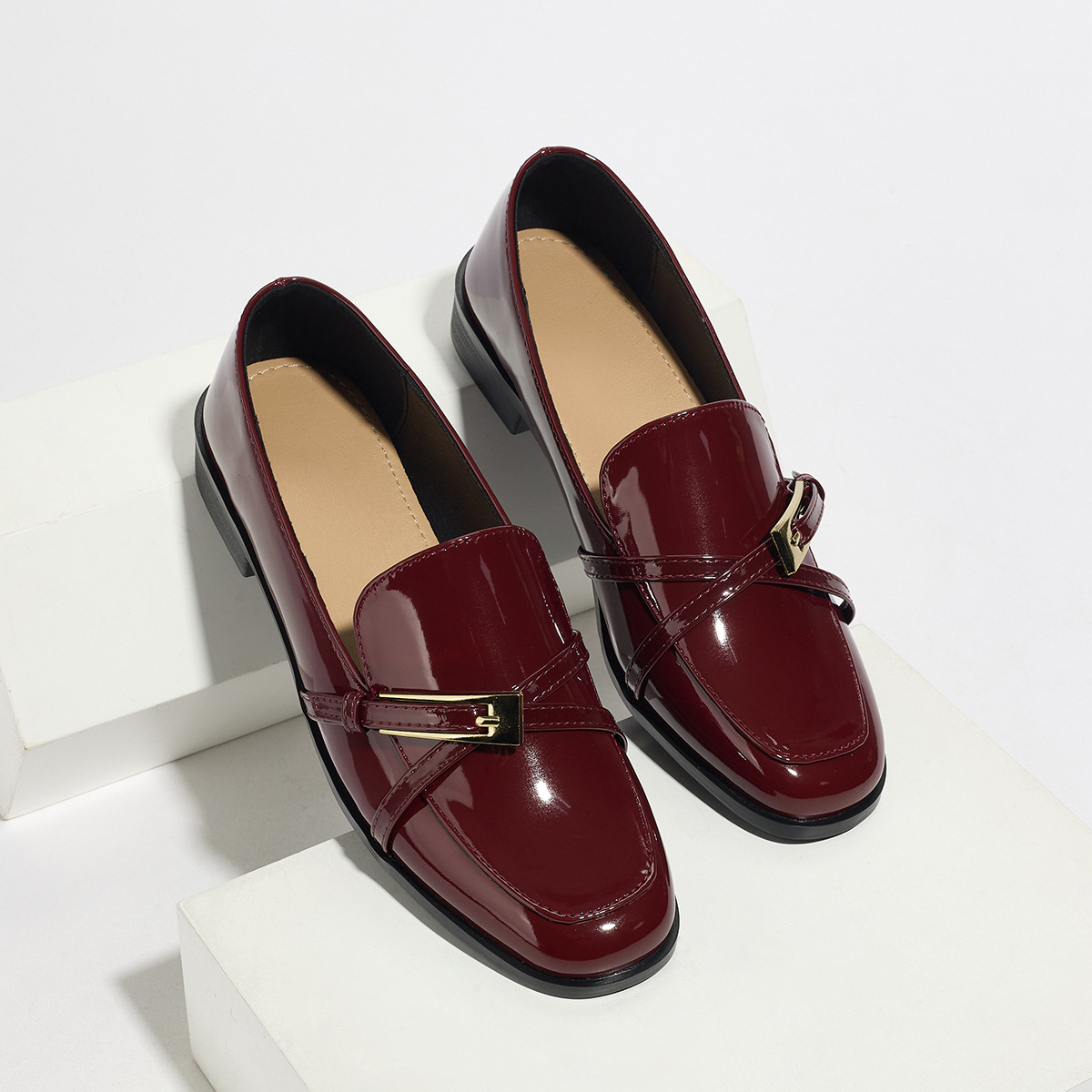 Casual All-Match Patent Leather Square Toe Leather Shoes foto 2