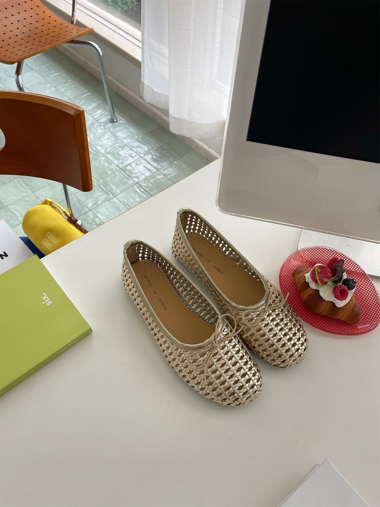 Breathable Woven Hollow-out Flat Shoes For Women foto 5