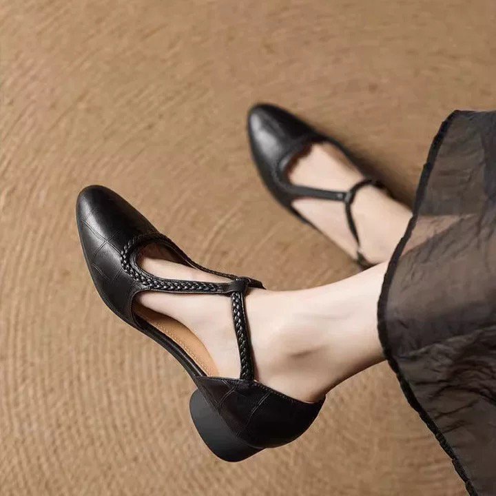 Soft Leather Pointed Cross-strap Hollow Leather Shoes foto 4