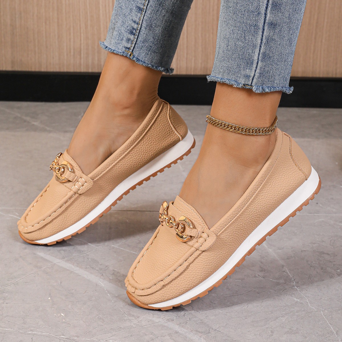 Women's Metal Chain Flat Slip-On Loafers foto 2