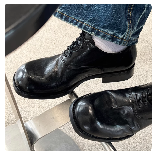 Elegant Leather Commuter Shoes In Smoked Cowhide foto 4
